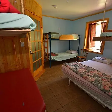 Auberge Jeunesse De Tadoussac-3